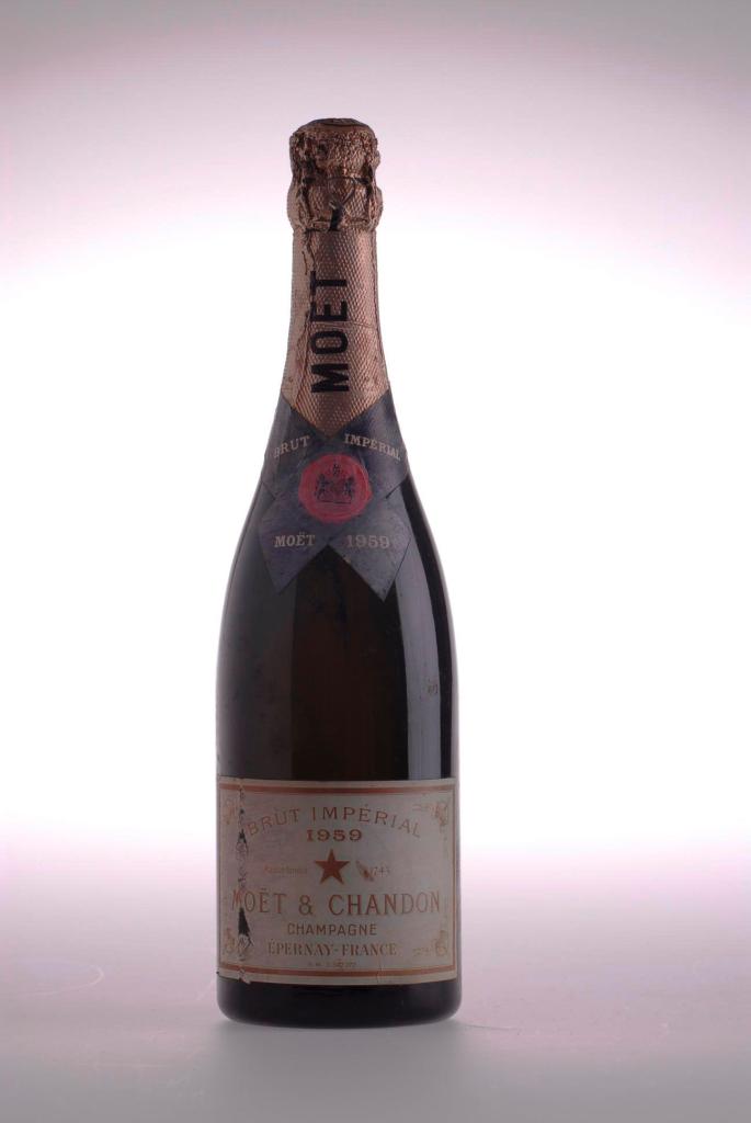 240. Moet & Chandon 1959 0.75