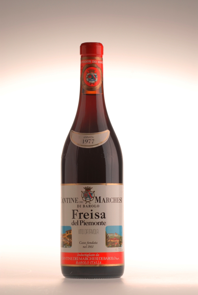 682. Freisa del Piemonte Marchesi di Barolo 1977